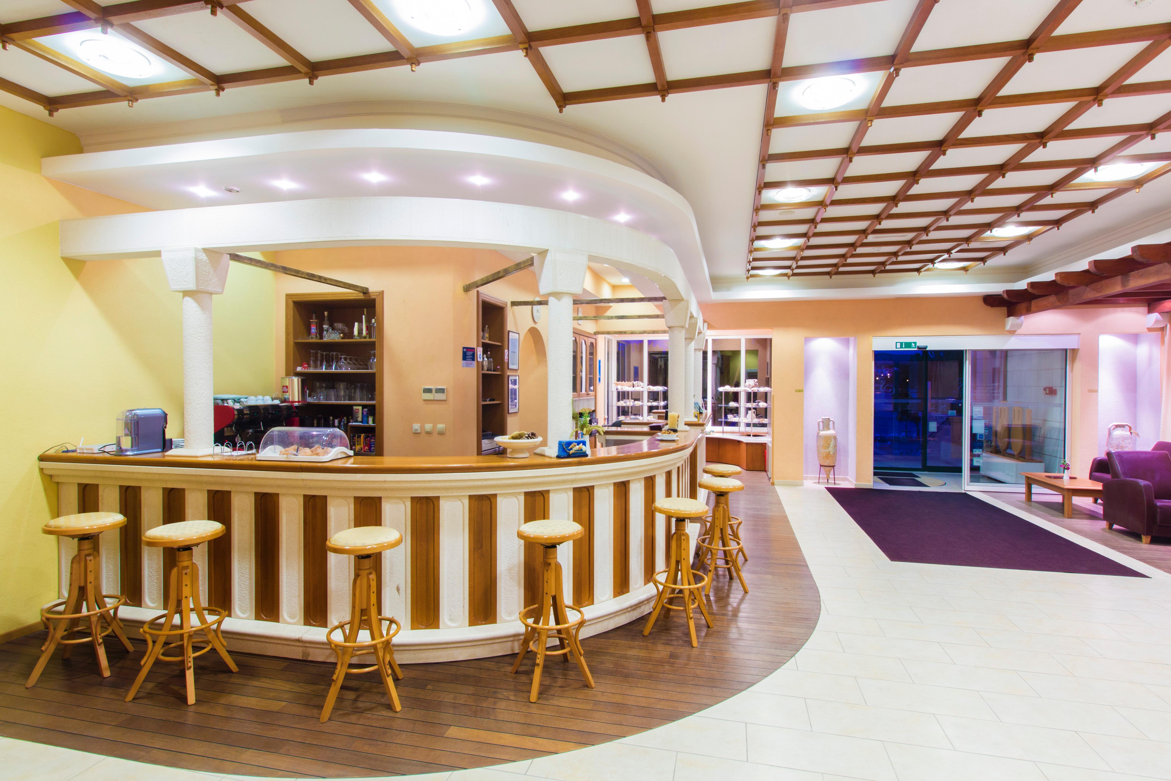 Hotel Spongiola Крапани Екстериор снимка