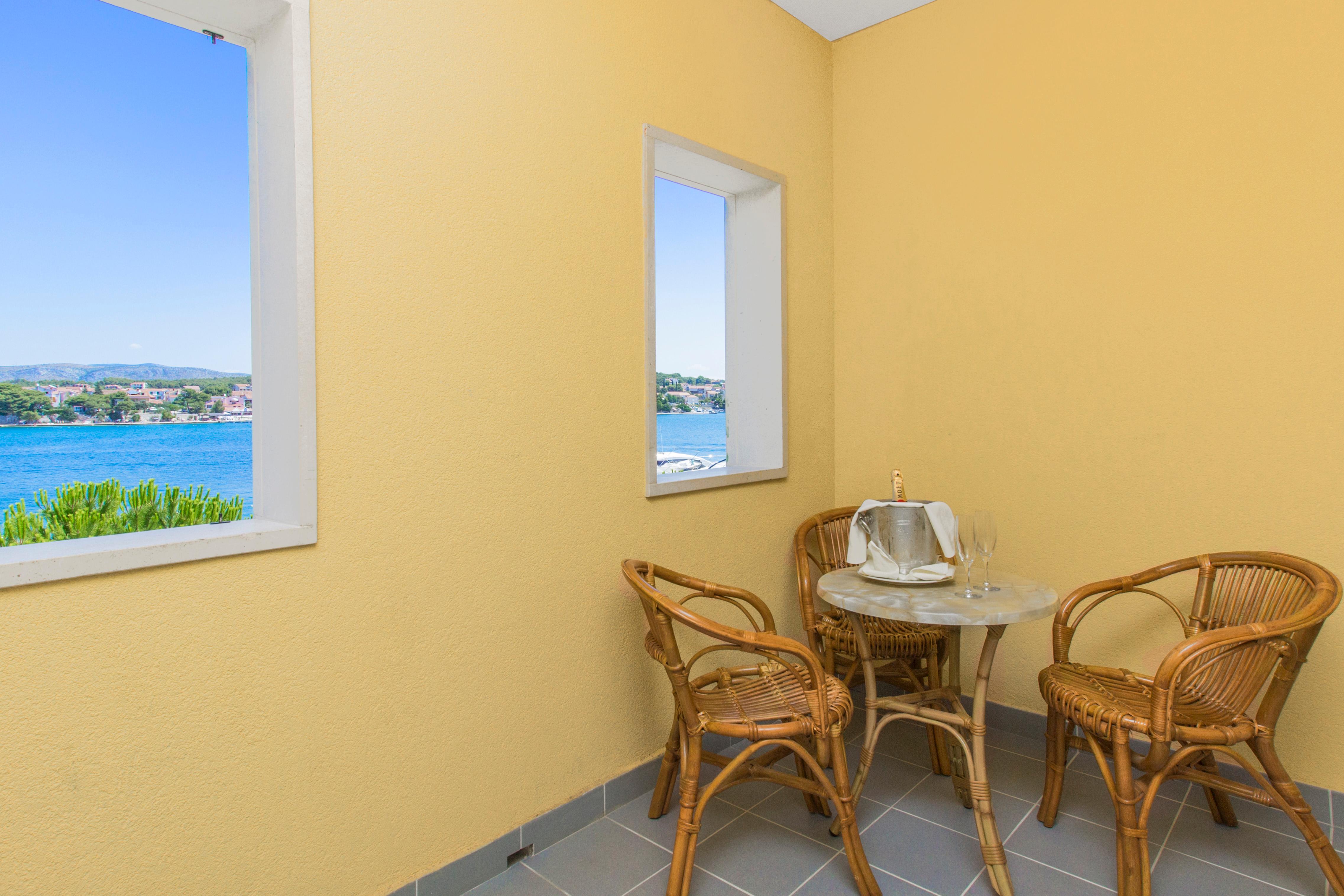 Hotel Spongiola Крапани Екстериор снимка
