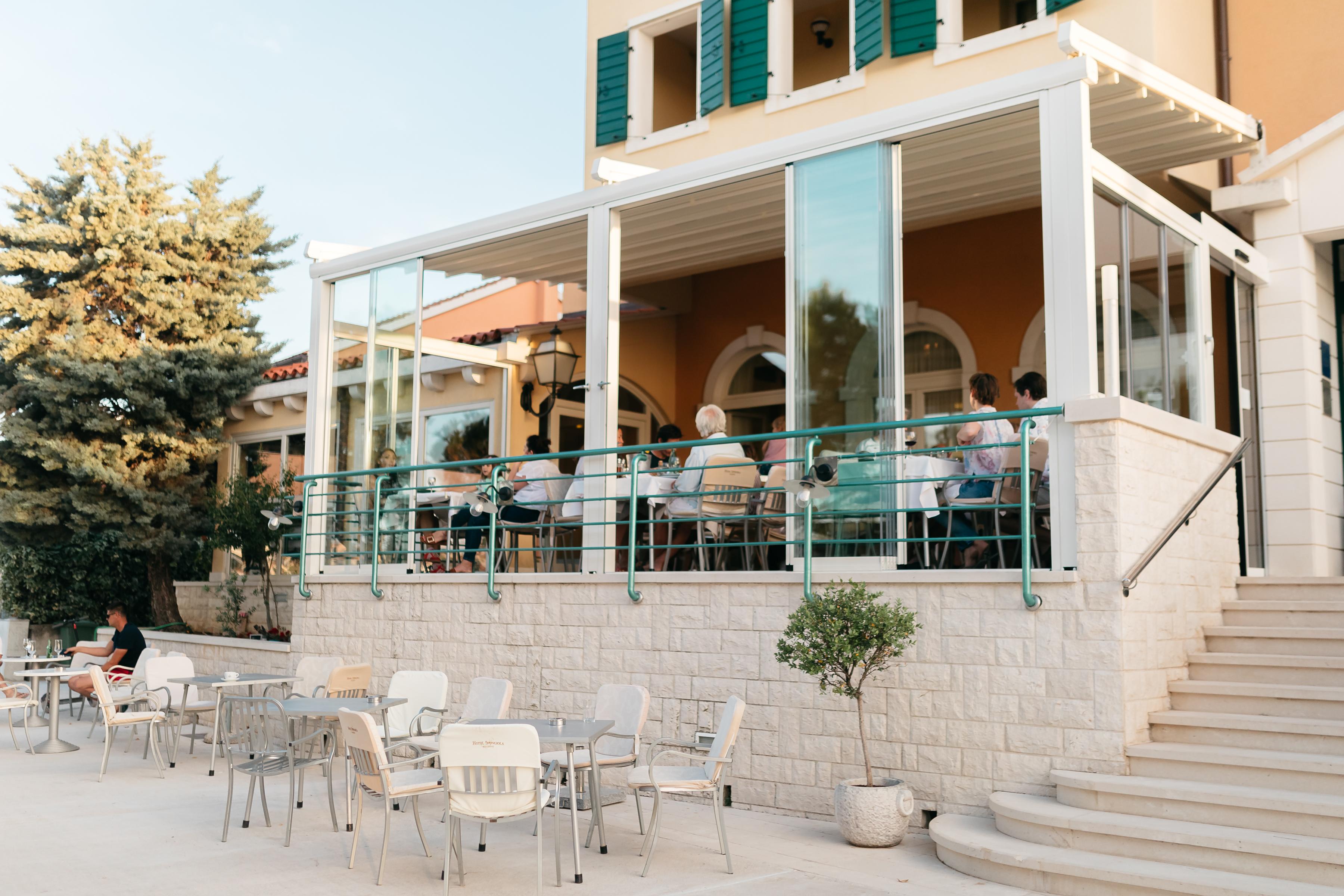 Hotel Spongiola Крапани Екстериор снимка