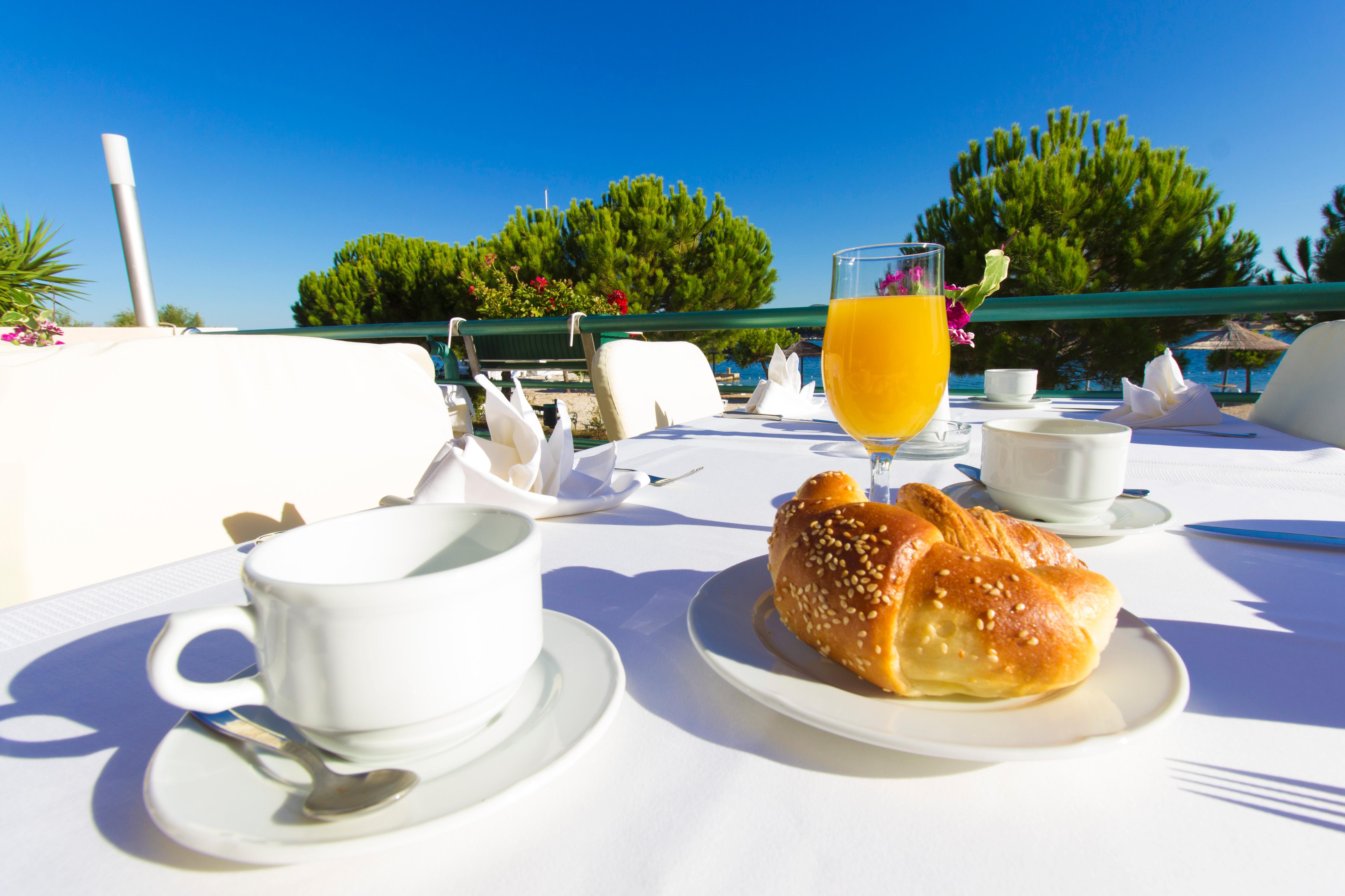 Hotel Spongiola Крапани Екстериор снимка